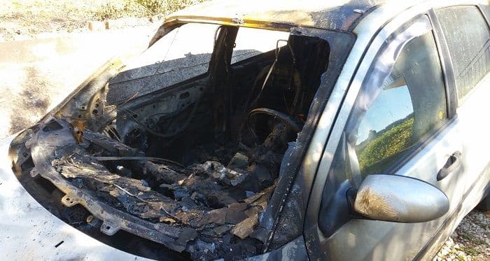 Ni nakon godinu dana se ne zna ko je zapalio automobil novinara iz Pljevalja Ni nakon godinu dana se ne zna ko je zapalio automobil novinara iz Pljevalja