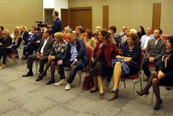 Školama podijeljeno 205 kompleta monografija “Vijek Crne Gore 1918-2018”