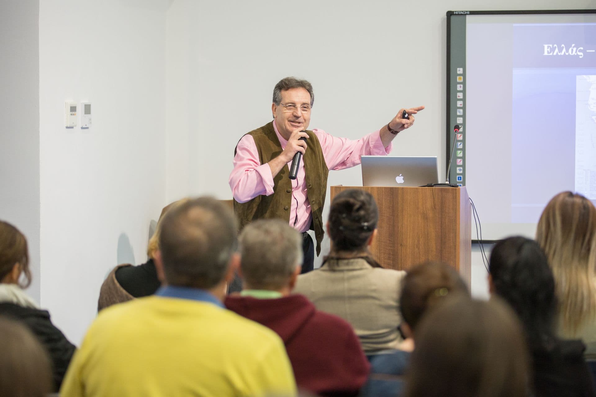 Gerasimos Christatos u Nikšiću o grčkoj civilizaciji Gerasimos Christatos u Nikšiću o grčkoj civilizaciji