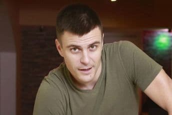 Ana i Vuk prvi put zajedno u javnosti, ne kriju ljubav Ana i Vuk prvi put zajedno u javnosti, ne kriju ljubav