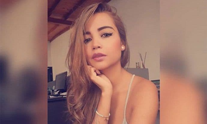 Napustila samostan i postala porno glumica Napustila samostan i postala porno glumica