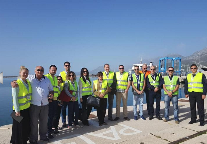 Predstavnici američke obalske straže zadovoljni bezbjednošću crnogorskih luka i plovila Predstavnici američke obalske straže zadovoljni bezbjednošću crnogorskih luka i plovila