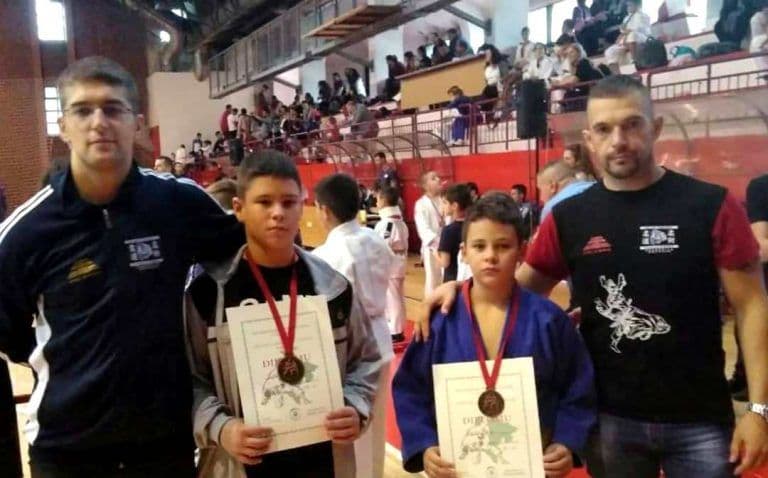 Pet medalja na Cetinju Pet medalja na Cetinju