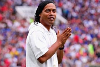 Ronaldinjo nakon zatvora i besparice ponovo milioner Ronaldinjo nakon zatvora i besparice ponovo milioner