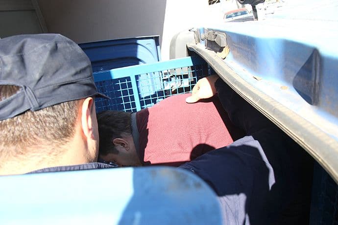 Svjedok tvrdi da je pištolj bio repetiran Svjedok tvrdi da je pištolj bio repetiran