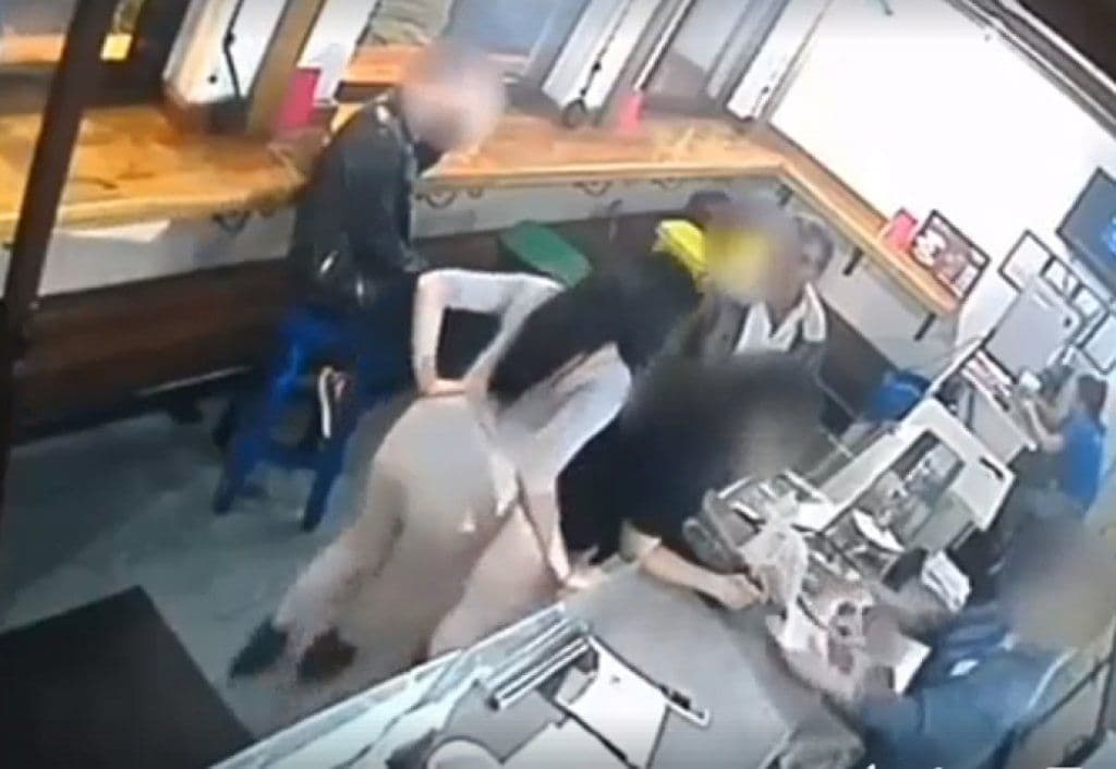 Uhapšen Radunović koji je pretukao dvije djevojke Uhapšen Radunović koji je pretukao dvije djevojke