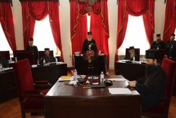 Sinod SPC: Podrška Amfilohiju, potrebno pripremiti novi zakon Sinod SPC: Podrška Amfilohiju, potrebno pripremiti novi zakon