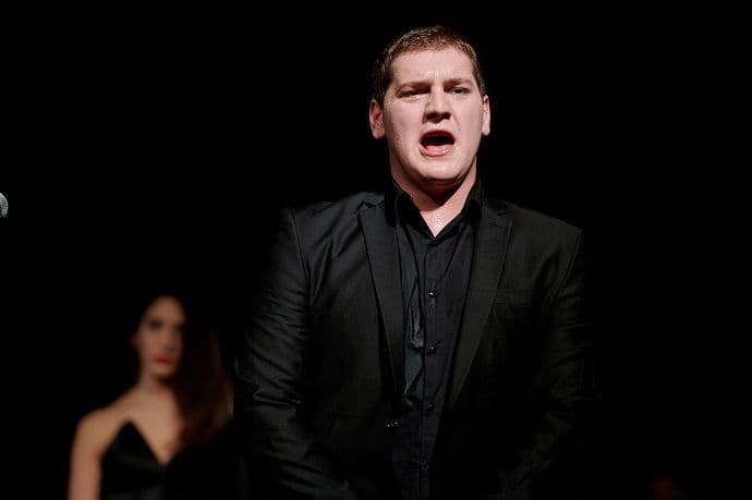 Ekplozivan bunt i pitanje - „Gdje je tu čovjek?“ Ekplozivan bunt i pitanje - „Gdje je tu čovjek?“