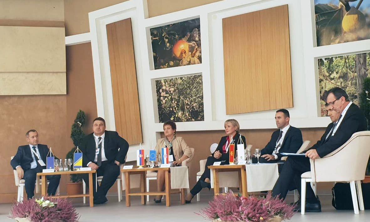 Predstavnici Komore na forumu u Medjugorju o ljudskim resursima kao faktoru ekonomskog razvoja Predstavnici Komore na forumu u Medjugorju o ljudskim resursima kao faktoru ekonomskog razvoja