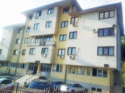 Šamarali se i potezali pištolj Šamarali se i potezali pištolj