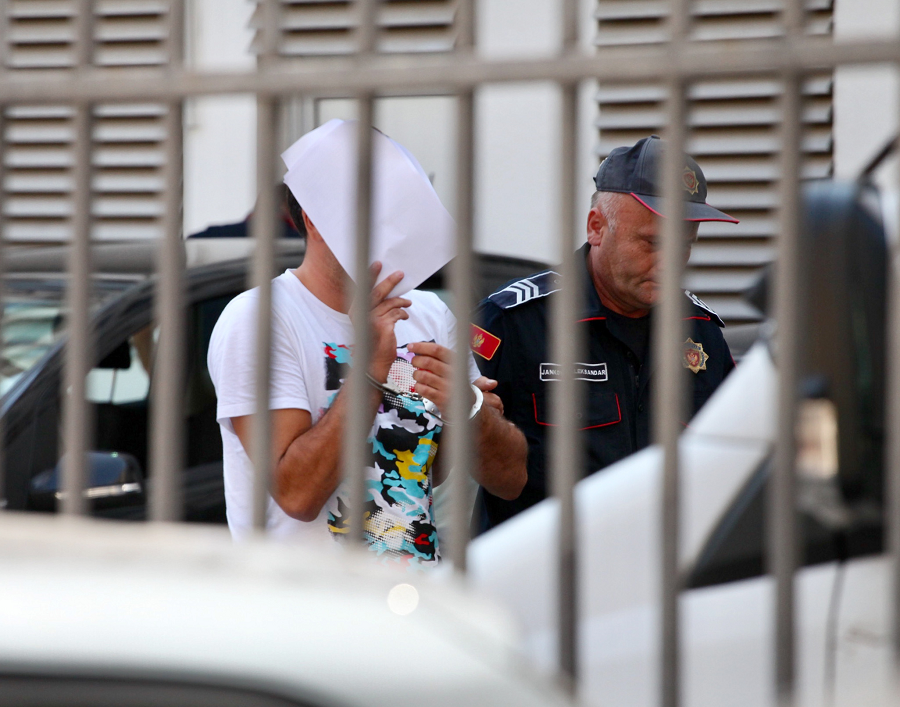 Detalji iz istrage o švercu cigareta: Osumnjičeni raskrinkali Lekovića i Milutinovića Detalji iz istrage o švercu cigareta: Osumnjičeni raskrinkali Lekovića i Milutinovića