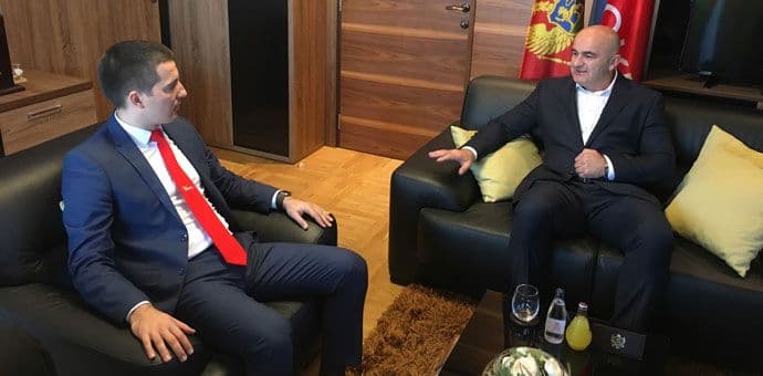 Odbor će sprovoditi kozmetičke izborne reforme Odbor će sprovoditi kozmetičke izborne reforme