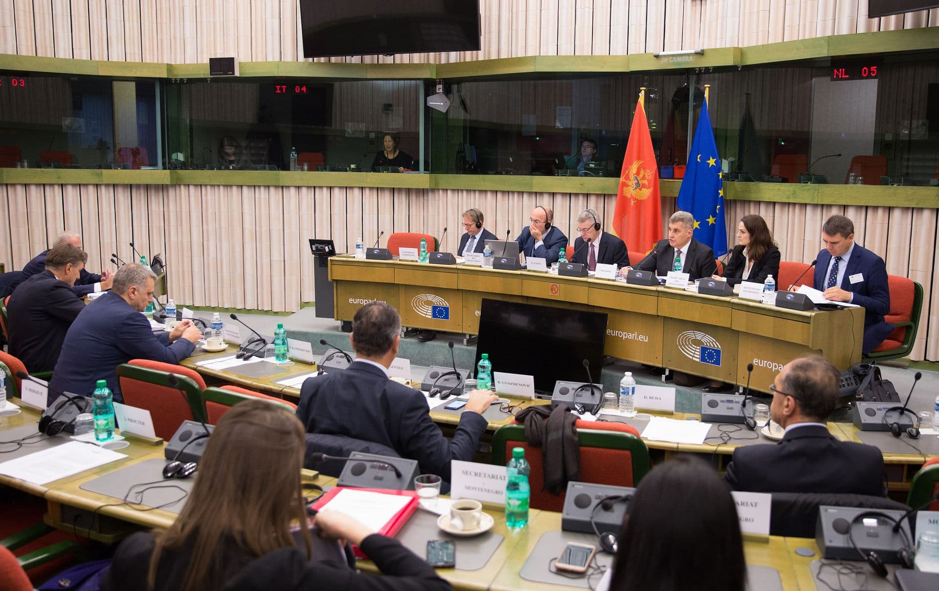 EP: Opozicija da se vrati u parlament, pozdravljen snažan ekonomski rast EP: Opozicija da se vrati u parlament, pozdravljen snažan ekonomski rast