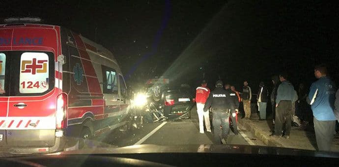 Tri osobe teško, a dvije lakše povrijeđene Tri osobe teško, a dvije lakše povrijeđene