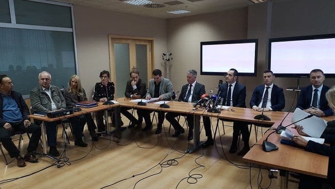 Radulović: Izvještaj UNESCO-a će pokazati da li nosimo korito u Pljevlja, pucaju li bombe pored glave Radulović: Izvještaj UNESCO-a će pokazati da li nosimo korito u Pljevlja, pucaju li bombe pored glave