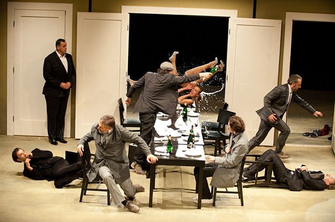 "Revizor" sjutra na Velikoj sceni CNP-a "Revizor" sjutra na Velikoj sceni CNP-a