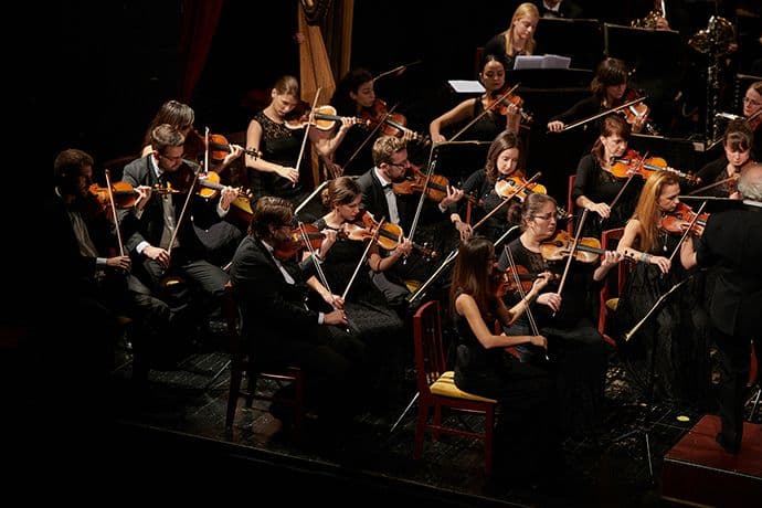 Koncert Crnogorskog simfonijskog orkestra u Tivtu Koncert Crnogorskog simfonijskog orkestra u Tivtu