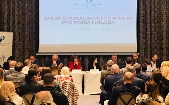 Saradnjom sa privrednicima do najkvalitetnijeg teksta Zakona o fiskalizaciji Saradnjom sa privrednicima do najkvalitetnijeg teksta Zakona o fiskalizaciji