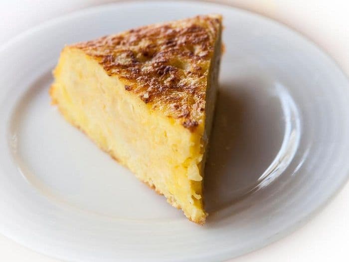 Španska tortilja od krompira osvojiće vas na prvi zalogaj! Španska tortilja od krompira osvojiće vas na prvi zalogaj!