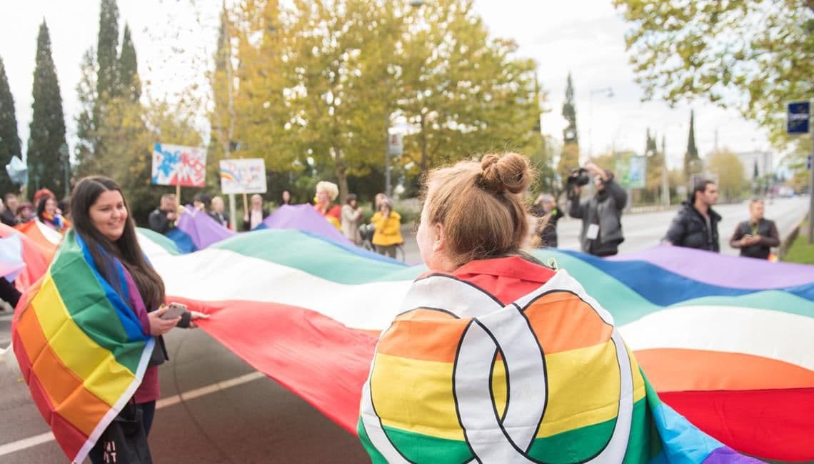 Izabela: Divno je biti to što jesi Izabela: Divno je biti to što jesi