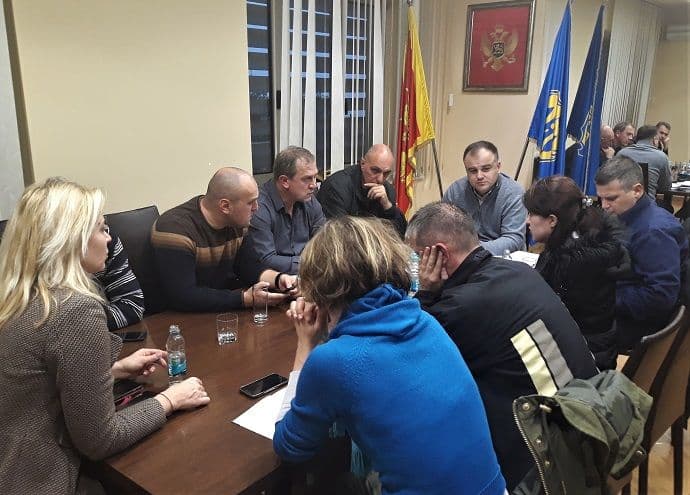 Novljani da ostanu u domovima dok traje nevrijeme Novljani da ostanu u domovima dok traje nevrijeme