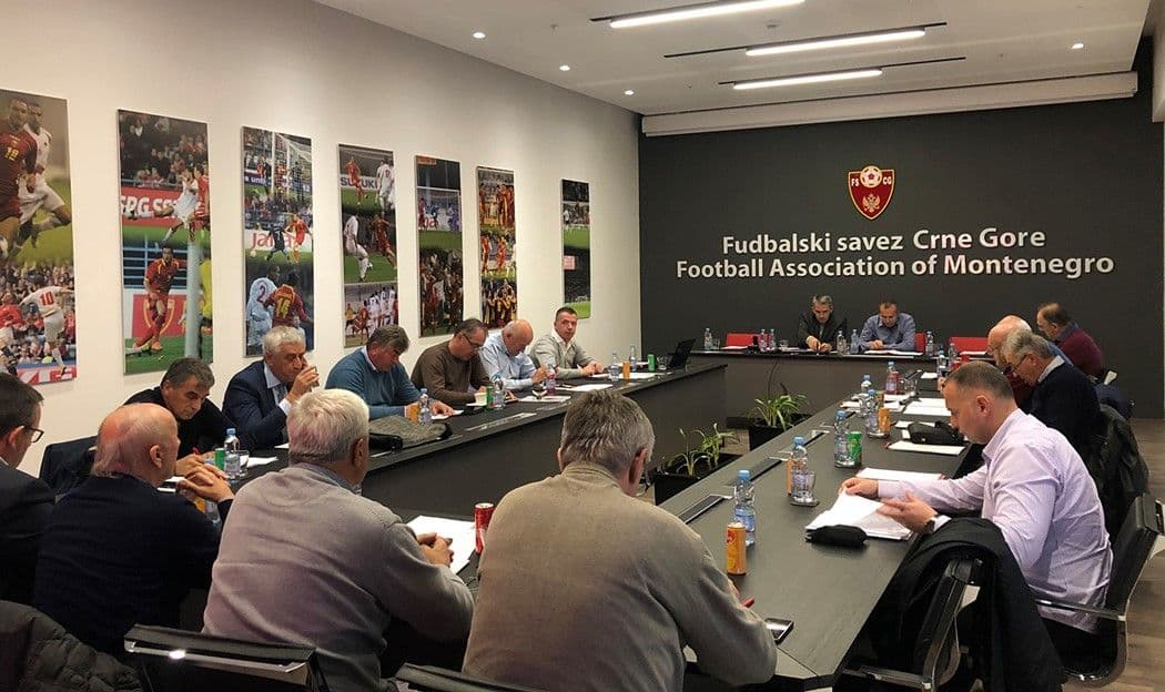 Jednoglasno utvrđen prijedlog statuta FSCG Jednoglasno utvrđen prijedlog statuta FSCG