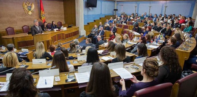 Ženski parlament raspravljaće o položaju žena Ženski parlament raspravljaće o položaju žena