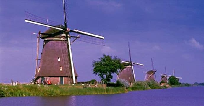 Rat jednog holandskog sela protiv turista Rat jednog holandskog sela protiv turista