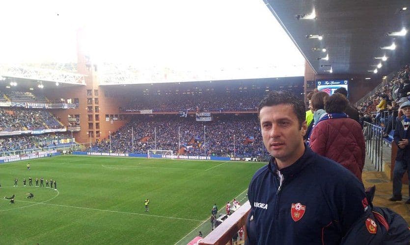 Profesor na mjestu uspjeha, navijači u totalnom transu Profesor na mjestu uspjeha, navijači u totalnom transu