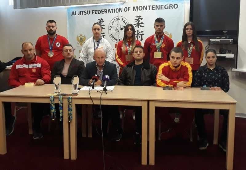 Ostvaren istorijski uspjeh Ostvaren istorijski uspjeh