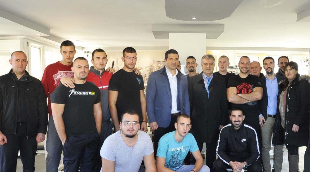 Janović otvorio renoviranu teretanu u Domu učenika i studenata Janović otvorio renoviranu teretanu u Domu učenika i studenata