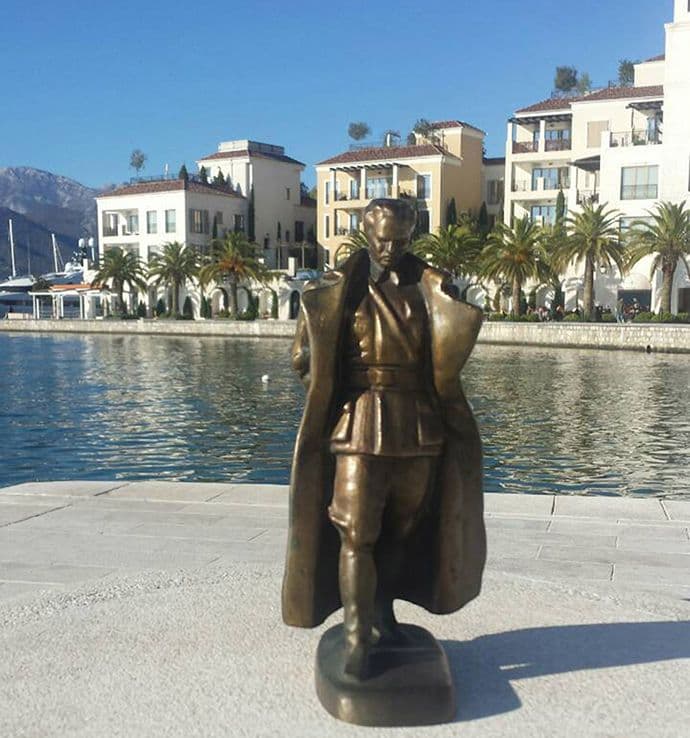 Kako je figurica prerasla u spomenik Kako je figurica prerasla u spomenik