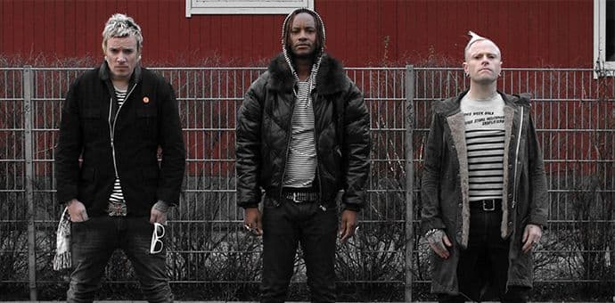 Grmljavina bez pokrića Grmljavina bez pokrića