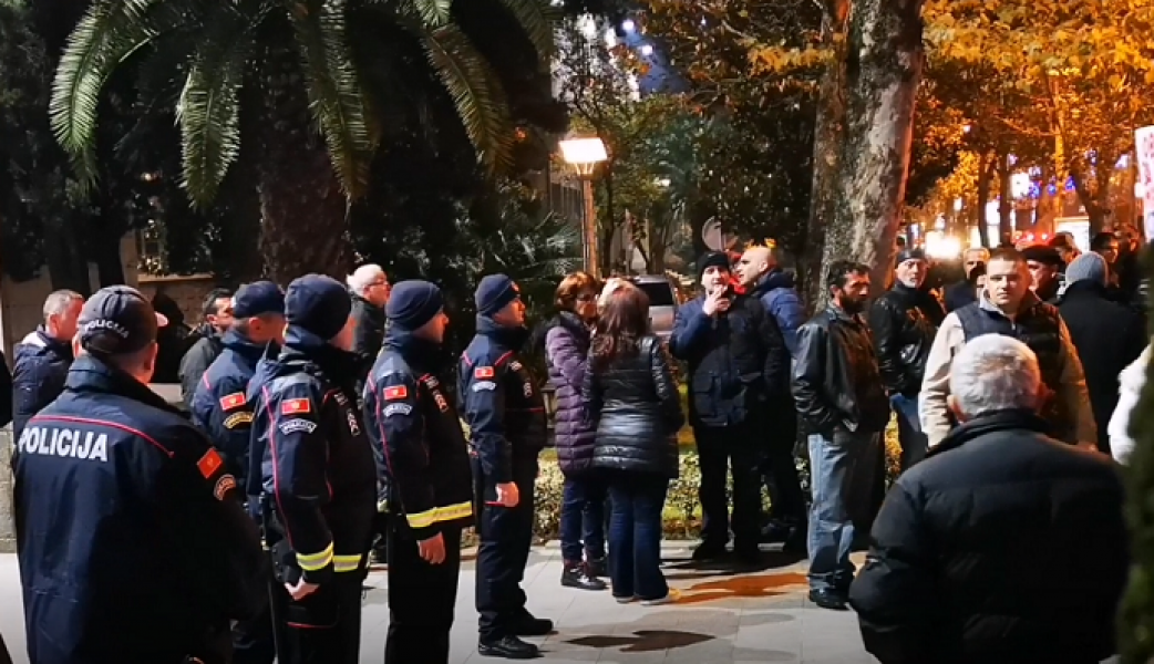 DF protestuje i večeras DF protestuje i večeras