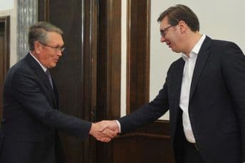 Vučić: Srbiju i region kao da neko namjerno gura u sukob