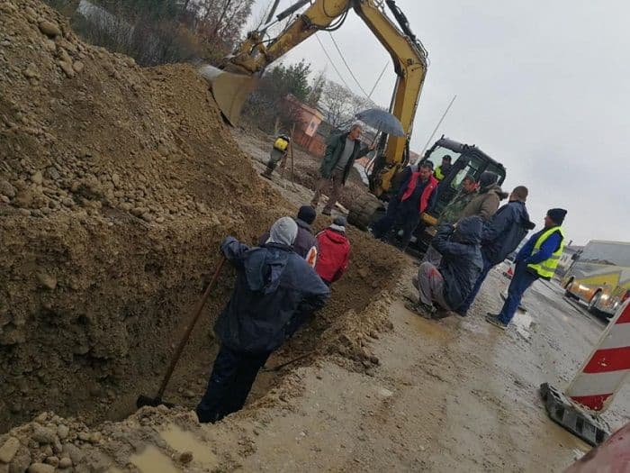 Izvođač radova po petnaesti put prekinuo kabl za struju u Donjoj Gorici Izvođač radova po petnaesti put prekinuo kabl za struju u Donjoj Gorici