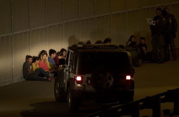 SAD: Senatori ne odbacuju ideju da vojska gradi zid SAD: Senatori ne odbacuju ideju da vojska gradi zid