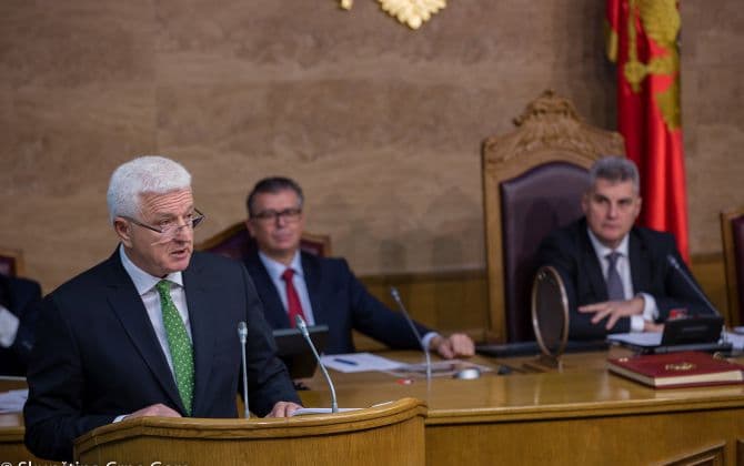 Katnić je bio ikona dijela opozicije kada je hapsio članove DPS-a Katnić je bio ikona dijela opozicije kada je hapsio članove DPS-a