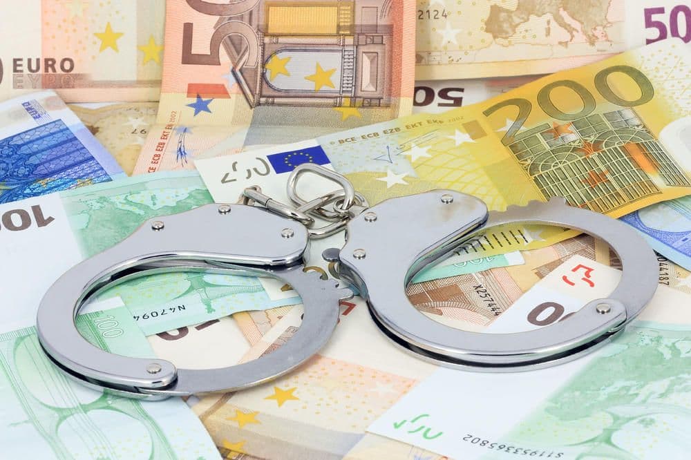 Herceg Novi: Osumnjičen za utaju poreza i doprinosa Herceg Novi: Osumnjičen za utaju poreza i doprinosa