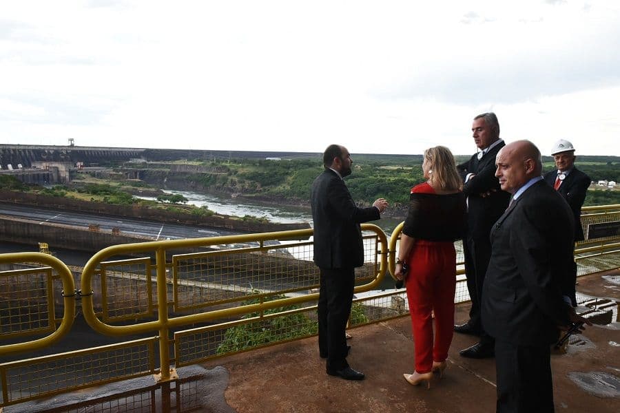 Đukanović obišao hidrocentralu Itaipu, jedno od sedam svjetskih čuda Đukanović obišao hidrocentralu Itaipu, jedno od sedam svjetskih čuda