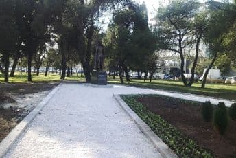 VIDEO: Postavljen spomenik Titu