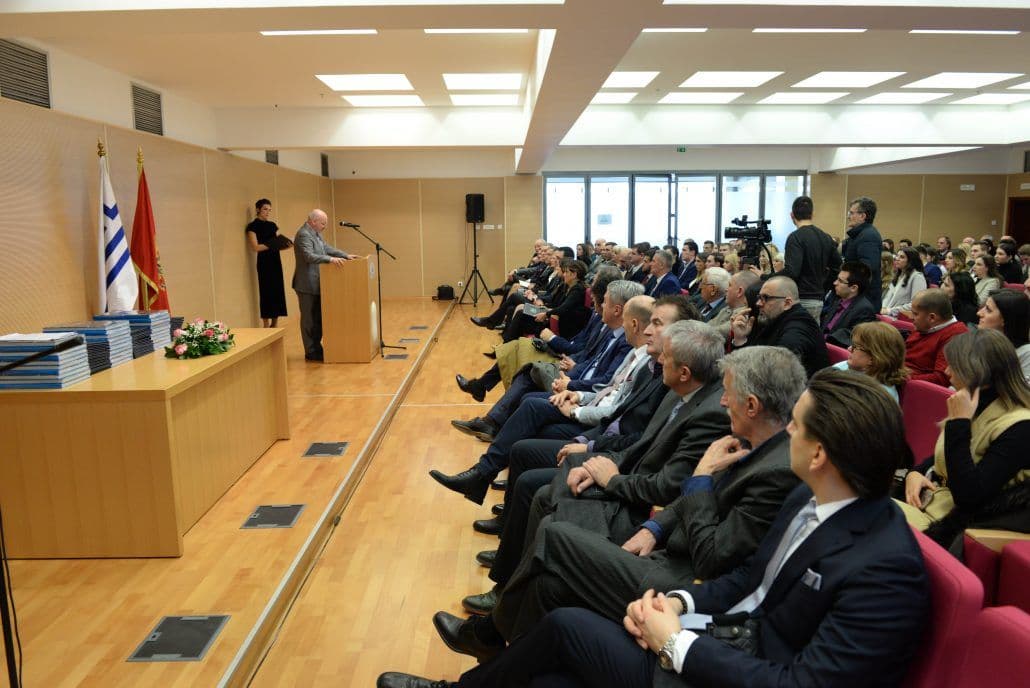 Dodijeljene nagrade najboljim studentima Podgorice za 2018. godinu Dodijeljene nagrade najboljim studentima Podgorice za 2018. godinu