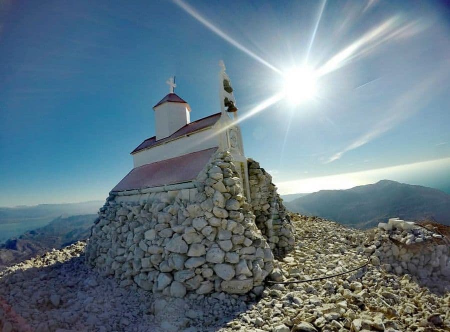 Limenka je sada ,,ogrnuta“ kamenom Limenka je sada ,,ogrnuta“ kamenom