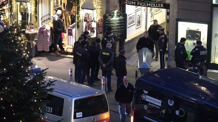 Roganović ubijen tri dana nakon što je izašao iz Crne Gore Roganović ubijen tri dana nakon što je izašao iz Crne Gore