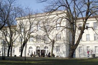 Kako je Čeh sačuvao podgoričku gimnaziju od bombardovanja Kako je Čeh sačuvao podgoričku gimnaziju od bombardovanja