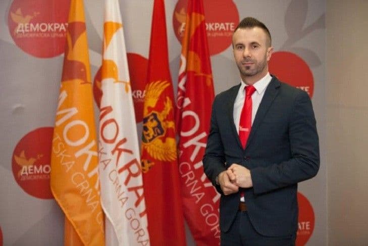 Demokrate: Dolazimo kad DF potpiše obavezujući akt Demokrate: Dolazimo kad DF potpiše obavezujući akt