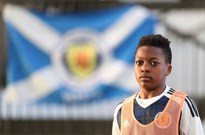 Seltik potpisao ugovor sa 15-godišnjim čudom od djeteta Seltik potpisao ugovor sa 15-godišnjim čudom od djeteta