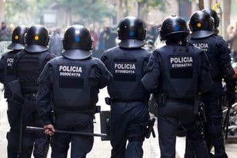 Katalonija: Masovni protesti na ulicama, povrijeđeno 125 osoba Katalonija: Masovni protesti na ulicama, povrijeđeno 125 osoba