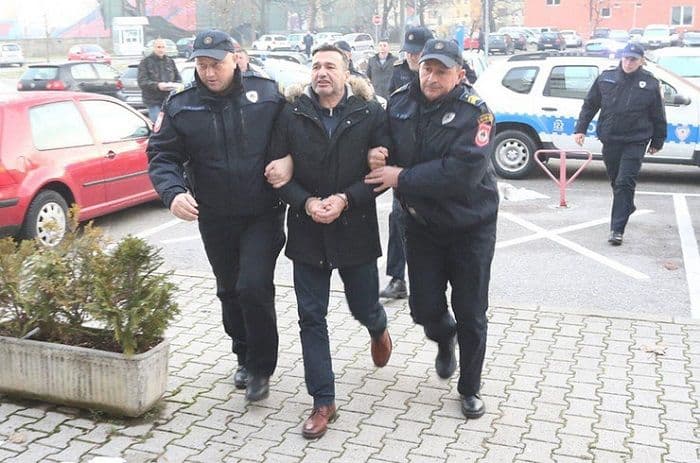 Dragičević: Podnesite ostavke i uhapsite odgovorne, inače ne odgovaramo za posljedice Dragičević: Podnesite ostavke i uhapsite odgovorne, inače ne odgovaramo za posljedice