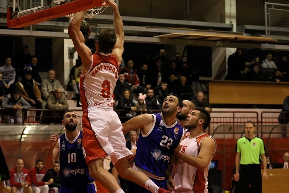 Sutjeska slavila u crnogorskom derbiju Sutjeska slavila u crnogorskom derbiju